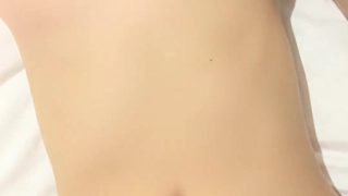苗条身材妹子沙发上自慰秀 道具JJ双洞齐插高跟鞋后跟抽插呻吟娇喘 很是诱惑喜欢不要错过
