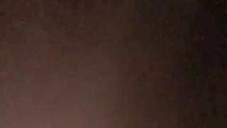经典3P极品爱笑的00后小姐姐浴缸玩耍，狂野豹纹